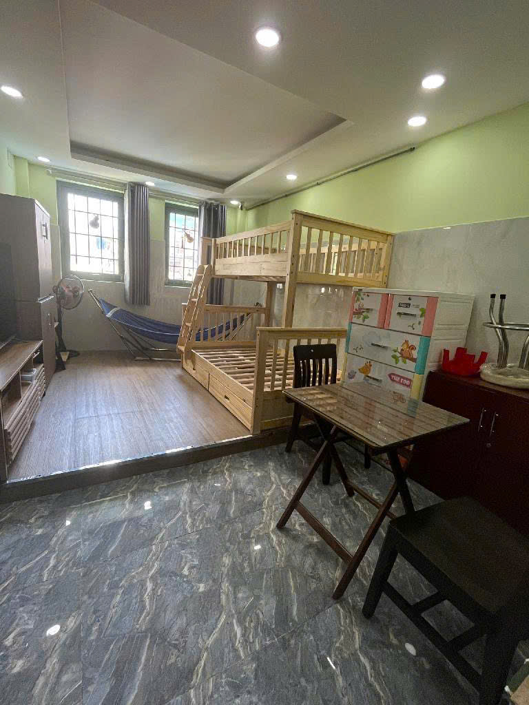 Nhà Nguyễn Tri Phương, Quận 10, 45m2, 5 tầng BTCT, hẻm 6m, 8.x tỷ